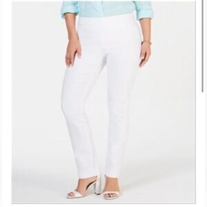 Nine West Heidi Pull-On Crop Pants,‎ in white, size 16